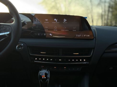 New 2026 Cadillac CT5 V image 18