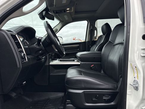 Used 2018 RAM 2500 Laramie w/ Sport Appearance Group image 10