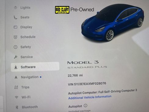 Used 2021 Tesla Model 3 Standard Range Plus image 1