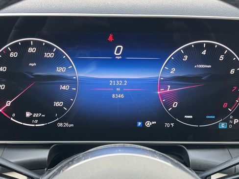 Used 2025 Mercedes-Benz GLC 300 4MATIC image 33