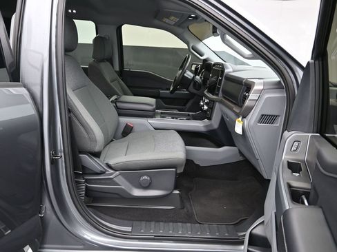 Used 2024 Ford F150 XLT w/ Mobile Office Package image 29