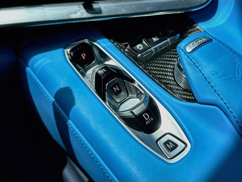 Used 2021 Chevrolet Corvette Stingray Premium Conv w/ Z51 Performance Package RWD image 15