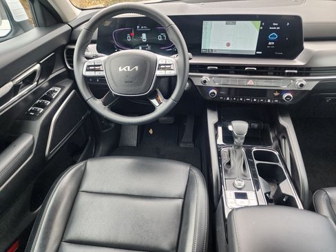 Used 2024 Kia Telluride LX image 19