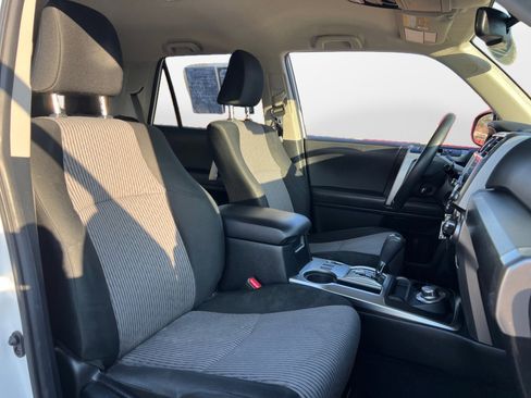 Used 2020 Toyota 4Runner SR5 image 9