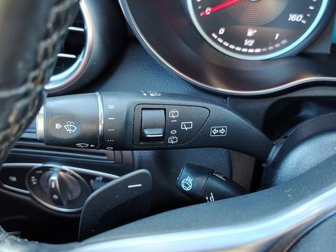 Used 2020 Mercedes-Benz GLC 300 GLC 300 image 22