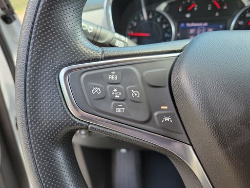 Used 2020 Chevrolet Equinox LT FWD image 18