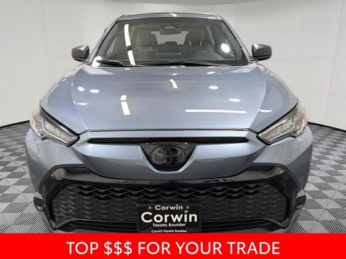 Used 2025 Toyota Corolla Cross AWD Hybrid image 2