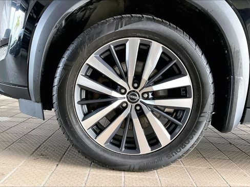Used 2022 Nissan Pathfinder Platinum AWD/4WD image 31