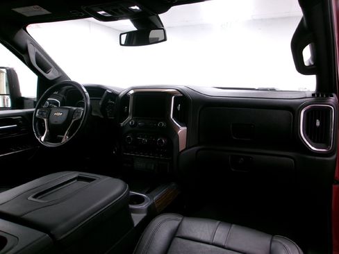 Used 2021 Chevrolet Silverado 2500 High Country w/ Safety Package II image 3