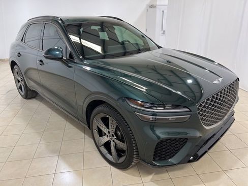 Used 2023 Genesis GV70 3.5T Sport w/ Sport Prestige Package image 7