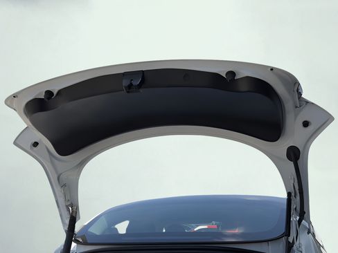 Used 2023 Tesla Model 3 Standard Range RWD image 26