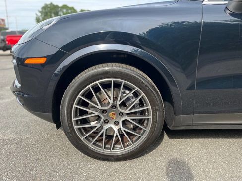 Used 2021 Porsche Cayenne AWD/4WD image 7