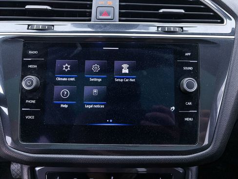 Used 2022 Volkswagen Tiguan SE FWD image 23