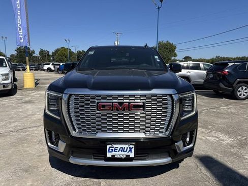 Used 2023 GMC Yukon Denali image 4