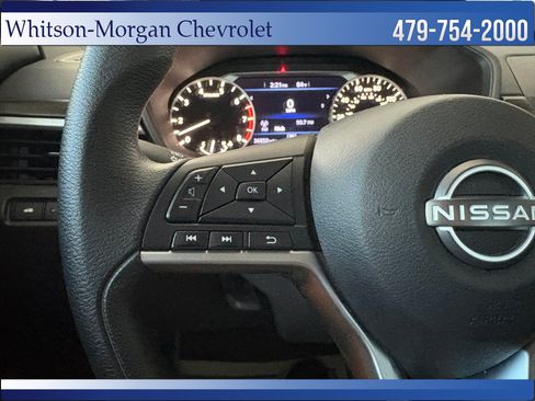 Used 2024 Nissan Altima 2.5 SV FWD image 20