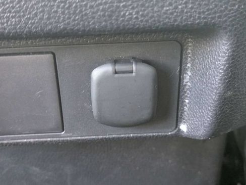 Used 2025 Toyota Tacoma SR5 RWD image 14