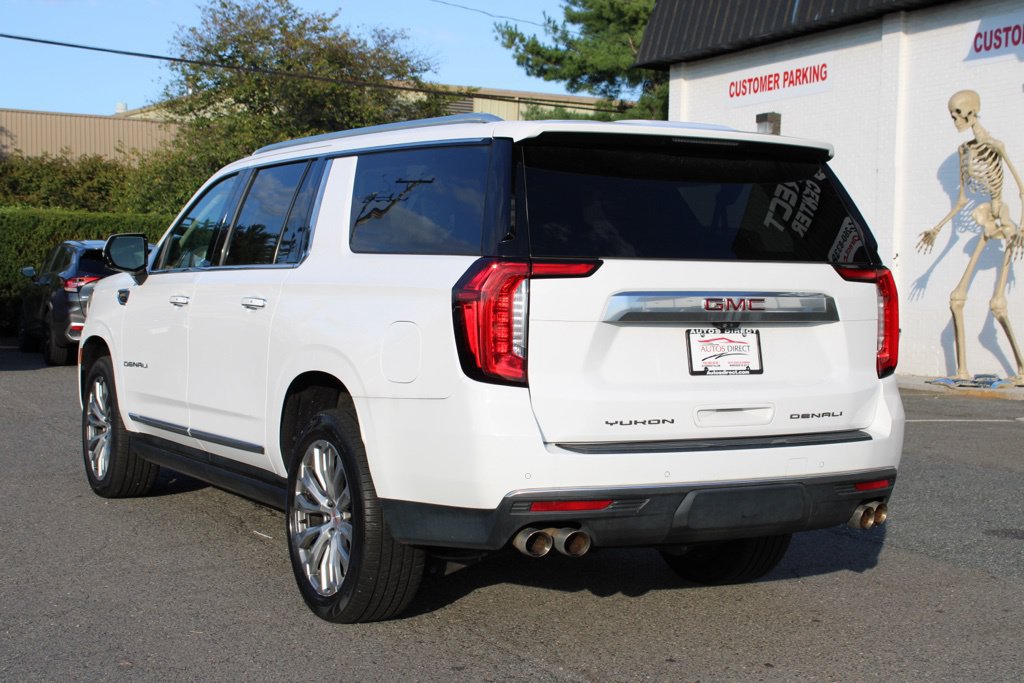 Used 2021 GMC Yukon XL Denali w/ Denali Premium Package AWD/4WD image 5