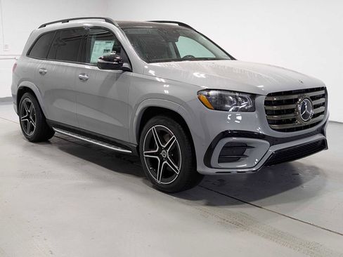 New 2026 Mercedes-Benz GLS 450 4MATIC image 6
