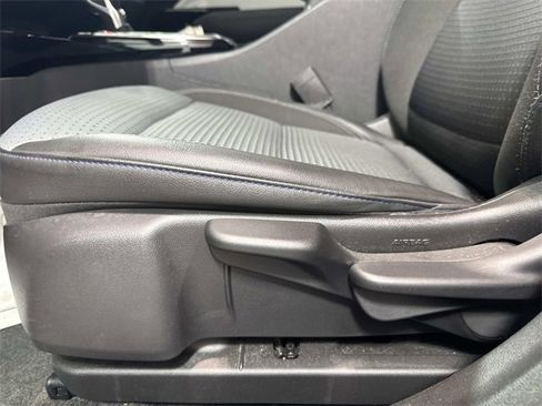 Used 2024 Chevrolet Trax LT image 21