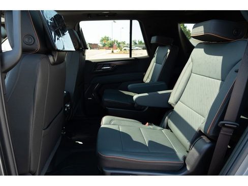 New 2026 GMC Yukon AT4 w/ AT4 Premium Plus Package AWD/4WD image 13