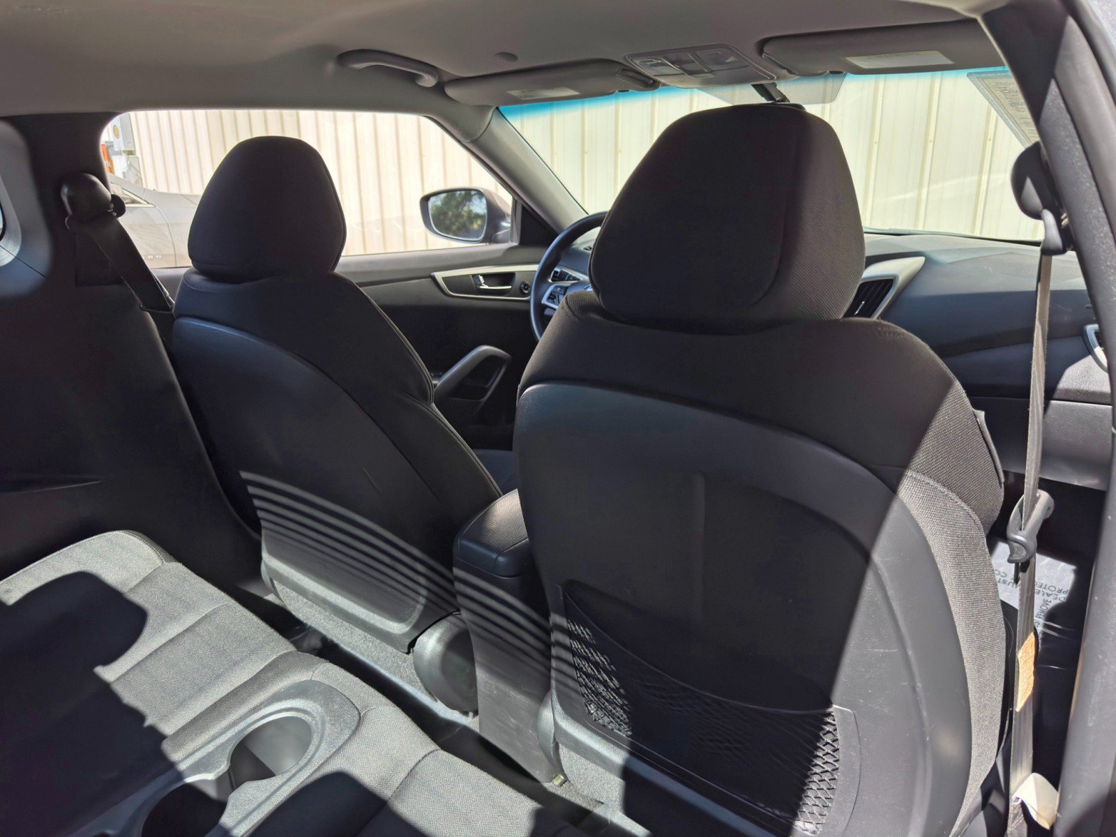 Used 2012 Hyundai Veloster FWD image 29