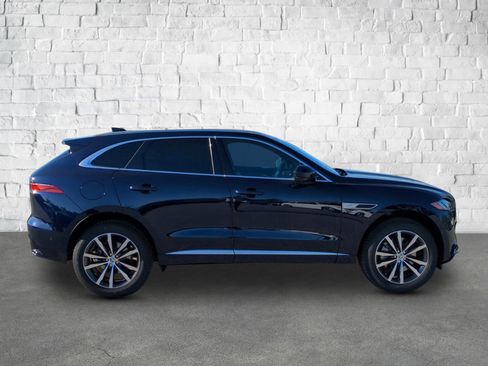 New 2026 Jaguar F-PACE R-Dynamic S image 4