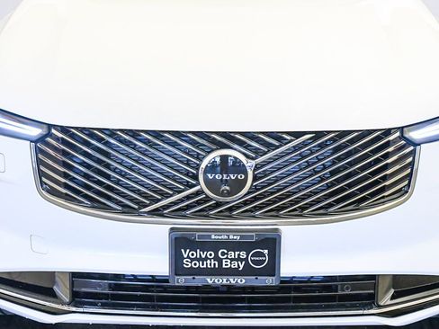 New 2026 Volvo XC90 B6 Plus w/ Protection Package AWD/4WD image 8
