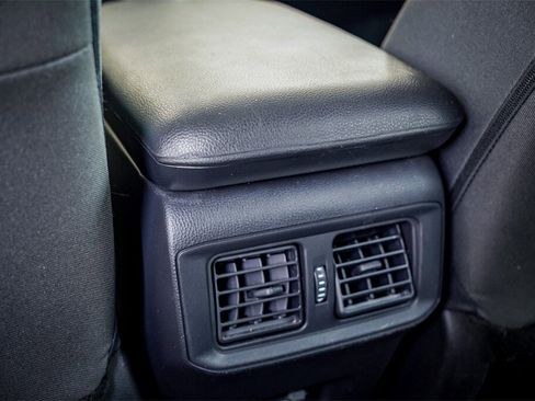 Used 2024 Toyota RAV4 LE image 27