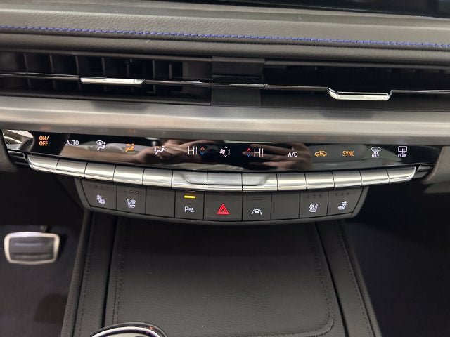 Used 2024 Cadillac XT4 Sport AWD/4WD image 20