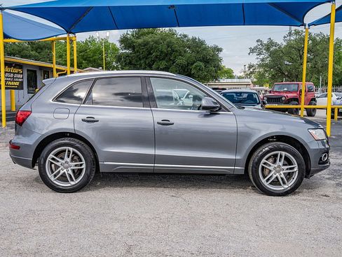 Used 2016 Audi Q5 2.0T Premium Plus w/ Technology Package AWD/4WD image 4