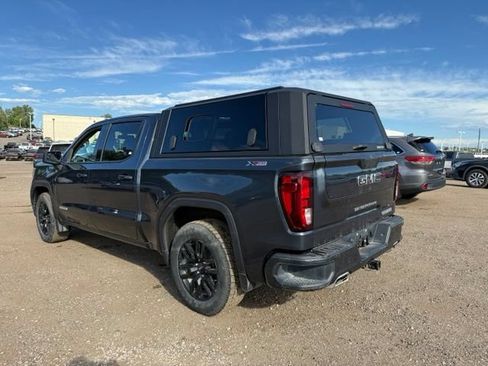 Used 2022 GMC Sierra 1500 Elevation w/ LPO, Elevation Black Package AWD/4WD image 3