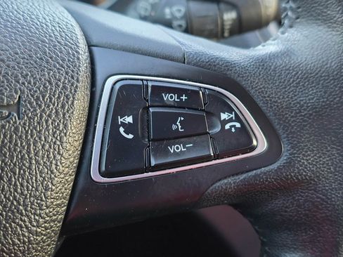 Used 2019 Ford Escape SEL image 22