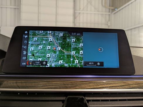 Used 2018 BMW 530i xDrive image 34