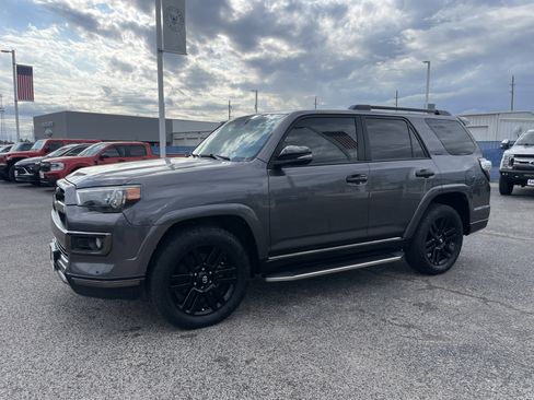 Used 2020 Toyota 4Runner Limited image 7