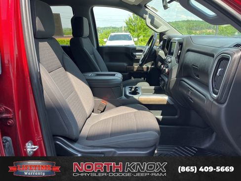 Used 2021 Chevrolet Silverado 1500 LT Trail Boss AWD/4WD image 24