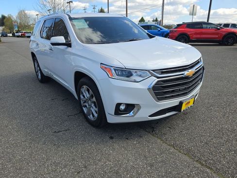 Certified 2018 Chevrolet Traverse Premier image 8