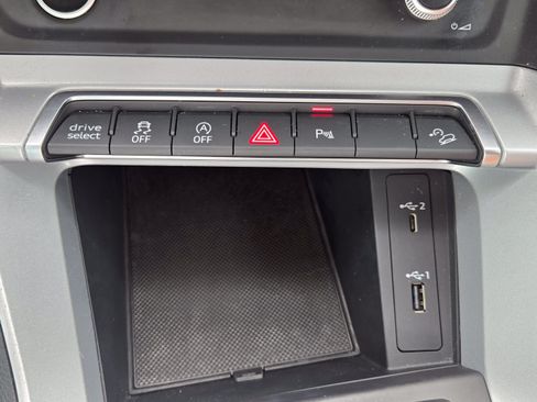 Used 2021 Audi Q3 2.0T Premium AWD/4WD image 18
