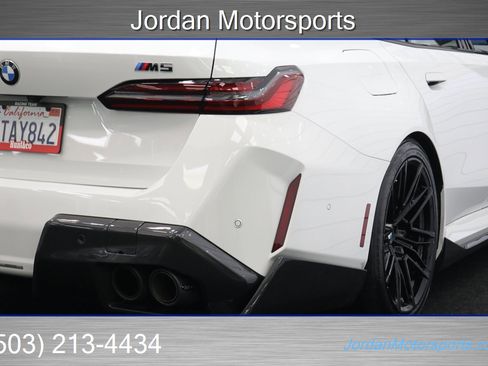Used 2025 BMW M5 Touring w/ M Driver's Package image 12