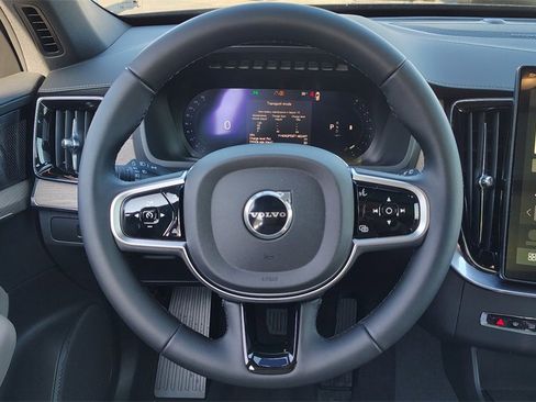 New 2026 Volvo XC90 B6 Plus image 13