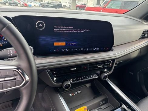 Used 2025 Chevrolet Tahoe Premier image 15