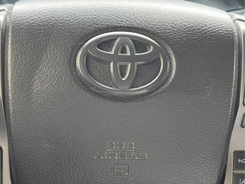 Used 2021 Toyota Tacoma TRD Sport w/ Technology Package AWD/4WD image 23