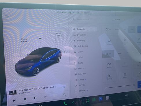 Used 2018 Tesla Model 3 Long Range RWD image 12