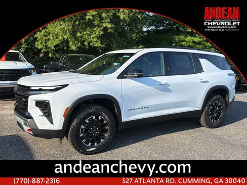 New 2026 Chevrolet Traverse Z71 w/ Driver Confidence Package AWD/4WD image 1