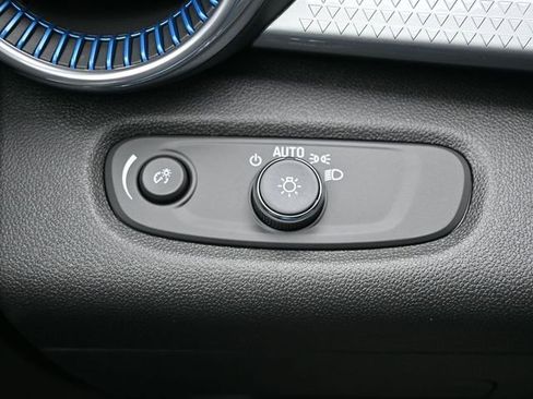 New 2026 Chevrolet Trax LT w/ Driver Confidence Package image 33