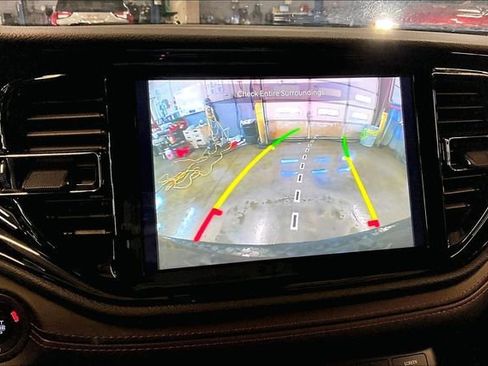 Used 2023 Dodge Durango GT AWD/4WD image 14