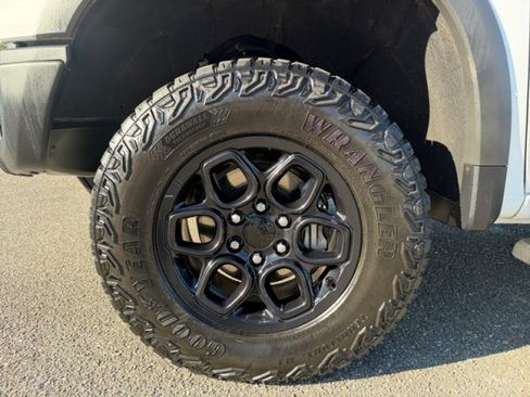 Used 2024 Chevrolet Silverado 1500 ZR2 w/ ZR2 Bison Edition AWD/4WD image 9
