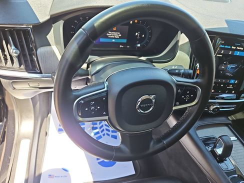 Used 2023 Volvo S90 B6 Plus AWD/4WD image 15