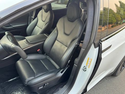 Used 2023 Tesla Model X AWD/4WD image 25