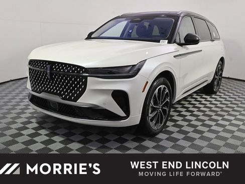 New 2026 Lincoln Nautilus Reserve image 1