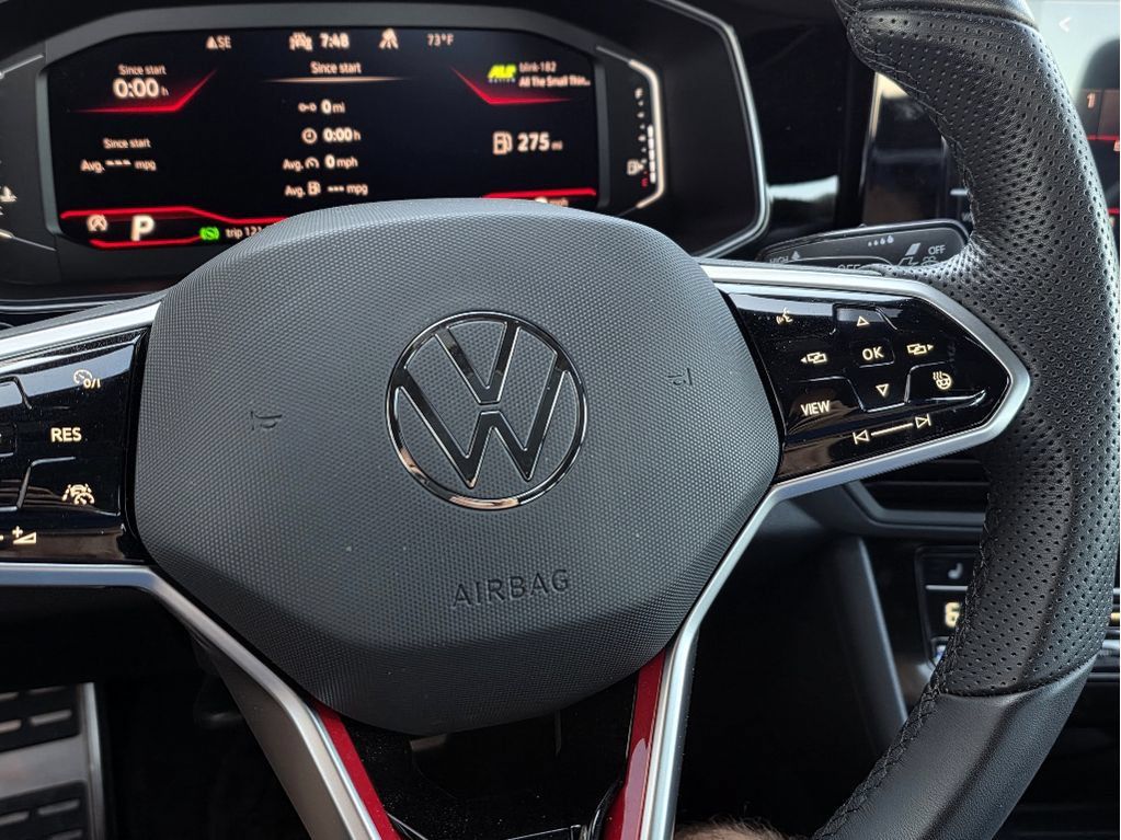 Used 2025 Volkswagen Jetta GLI Autobahn FWD image 30